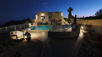 Piscine extérieure