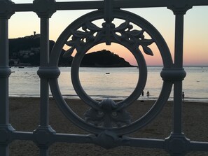 Beach nearby - Apt. Center of San Sebastian next to La Concha beach (San Sebastian)