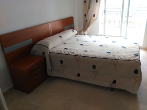 3 Schlafzimmer, Bügeleisen/Bügelbrett, WLAN, Bettwäsche