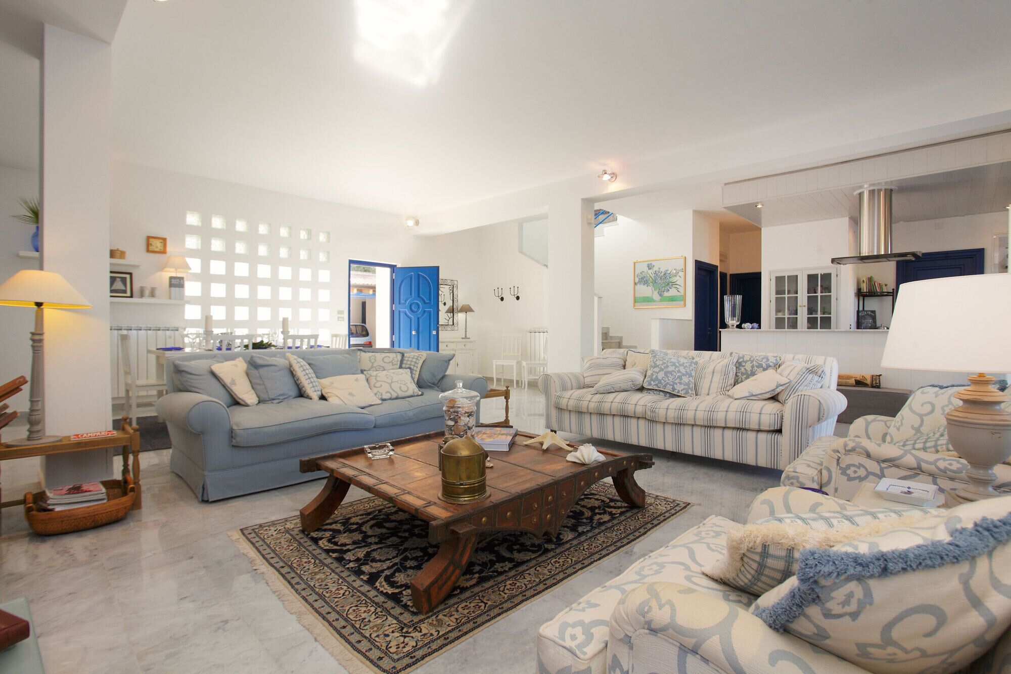 电视、书、音乐库、影片库