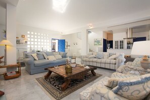 Télévision, livres, médiathèque, vidéothèque