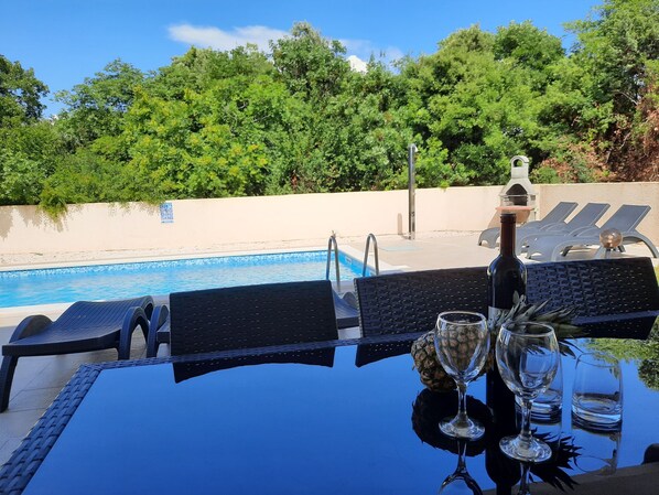 Outdoor pool, a heated pool