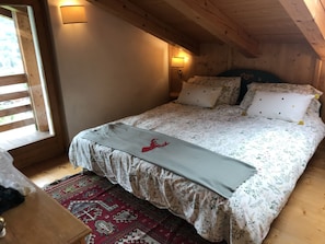 1 chambre, fer et planche à repasser, accès au Wi-Fi (inclus)