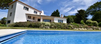 Marvellous villa with pool near beach,wonderful view to palaces