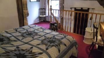 2 slaapkamers, een strijkplank/strijkijzer, reisbedje, gratis wifi