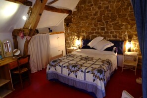 2 bedrooms, iron/ironing board, travel crib, free WiFi - The Grandenzier (Mantilly)