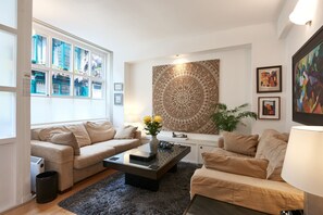 TV, DVD player, books