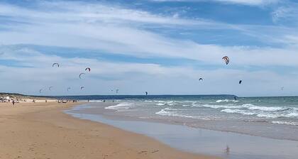 Villa with private pool & enchanting garden | beach & golf 5mins | Lisbon 20mins