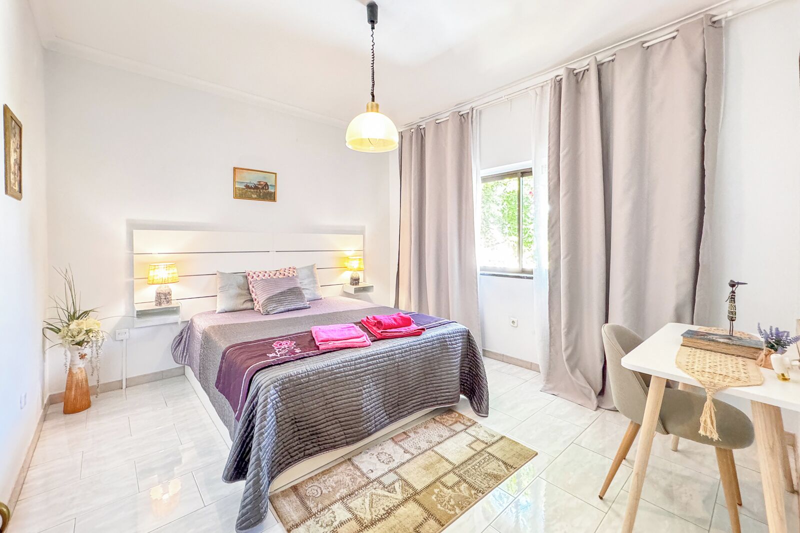 3 Schlafzimmer, Schreibtisch, Bügeleisen/Bügelbrett, kostenloses WLAN