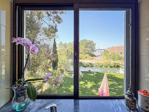 Villa with private pool & enchanting garden | beach & golf 5mins | Lisbon 20mins