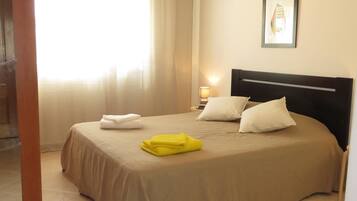 1 bedroom, iron/ironing board, travel crib, WiFi