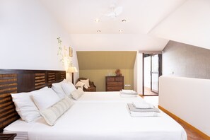2 bedrooms, in-room safe, desk, iron/ironing board - The Paradise suites by Anne. Cozy & elegant apartment. Adeje (Tenerife)