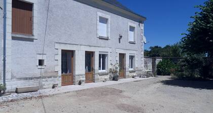 Maison Restaurée, Ensoleillée et Calme