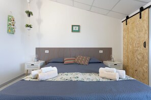 2 soverom, strykejern/-brett, wi-fi og sengetøy