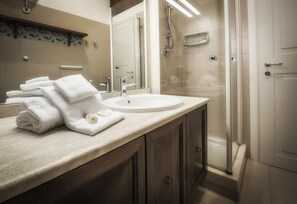 Shower, bidet