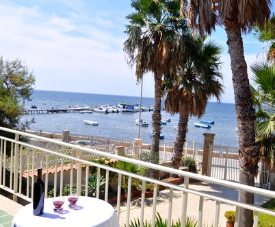 Coco grandfather and grandmother Adele - Holiday House - Stagnone - Marsala