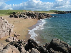 Plage à proximité, chaises longues