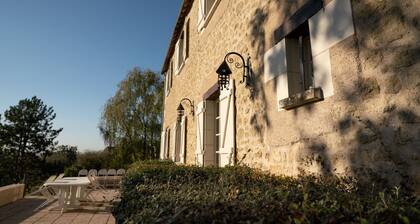 La Belle Etoile-La Maison-Maison individuelle dans grand jardin avec piscine