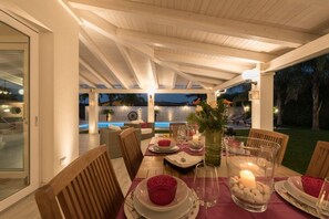 Outdoor dining - Villa Le Palme - Luxury Villa with pool (Ispica)