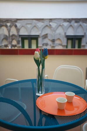 Outdoor dining -  a bridge for amalfi coast (Salerno)