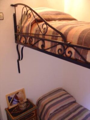 3 chambres, accĂšs Internet, draps fournis