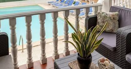 Private villa with sea views, private pool and games room