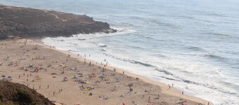 Private villa, sea front, private pool, games room, fast Wifi