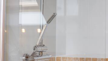 Hand-held showerhead