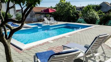 Outdoor pool, a heated pool