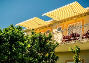 Exterior detail - Vacation house near sea & beaches with HEATED POOL & BBQ (Orebic)
