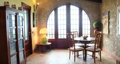 BEAUTIFUL VILLA with SWIMMING POOL for EXCLUSIVE use, relax a few km from the sea!