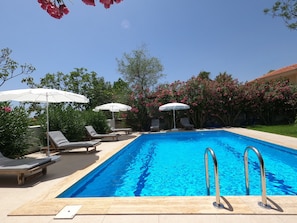 Udendørs pool