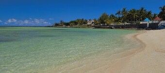 West Coast - Large Villa with Private Pool and Garden not far from the pla