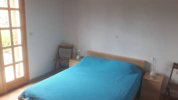 3 chambres, fer et planche Ă repasser, Wi-Fi gratuit, draps fournis