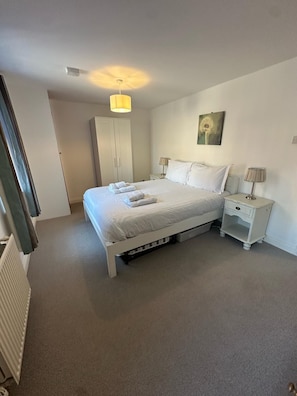 1 habitación, cuna de viaje, wifi y ropa de cama
