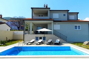 Piscine extérieure