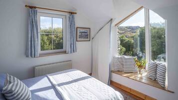 4 chambres, fer et planche Ă  repasser, Wi-Fi gratuit, draps fournis