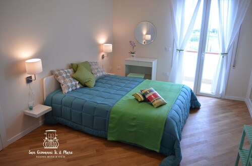 Sea View Apartment in the Center of Marsala- Sea View- free WIFI- FreeParking 