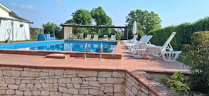 Utomhuspool