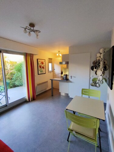 Apartment in luxury residence 2 steps from the sea + parking