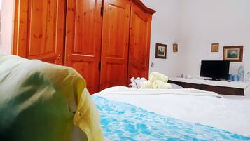 1 Schlafzimmer, Bügeleisen/Bügelbrett, Internetzugang, Bettwäsche