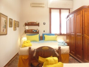 1 bedroom, iron/ironing board, internet, bed sheets - ♥stay in the heart of Sardinia♥ (Milis)