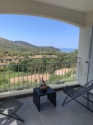 T2 of 50 m² with breathtaking view of the Golf de st florent 060
