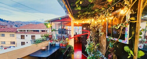 CENTRAL PANORAMIC APARTMENT WITH TERRACE, RUSTIC MODERN, 5 ROOMS, FLOORS