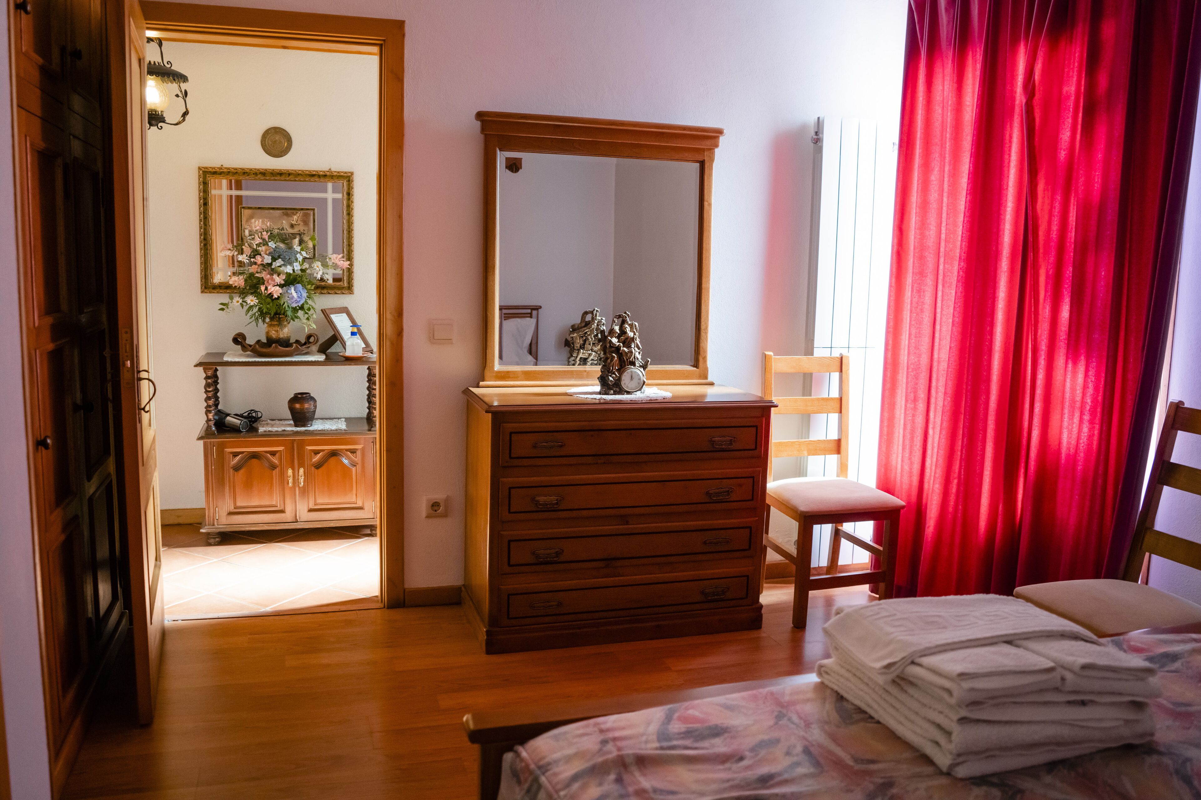 2 soveværelser, strygejern/strygebræt, weekendseng, gratis Wi-Fi