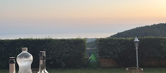 Shabby Chic House in Montebello Panorama-Meerblick von Forte dei Marmi