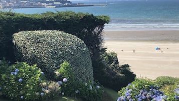 Am Strand, Liegestühle