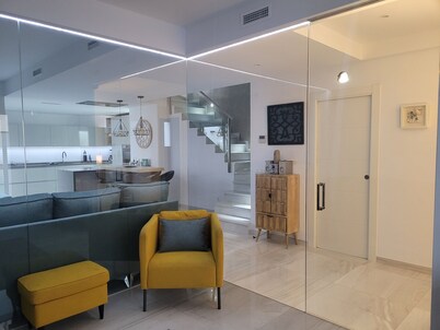   Luxurious 3/4 bedroom roof terrace house with Jacuzzi  in Centre of Nerja