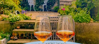 Fisherman's Cottage Old Town Scarborough woodburner, private parking, enc garden