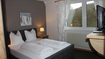 8 sovrum, strykjÀrn/strykbrÀda, gratis wi-fi och sÀngklÀder